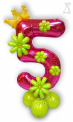 Композиция из шаров с фольгированной цифрой 5 украшенная цветочками и короной, размер 120см